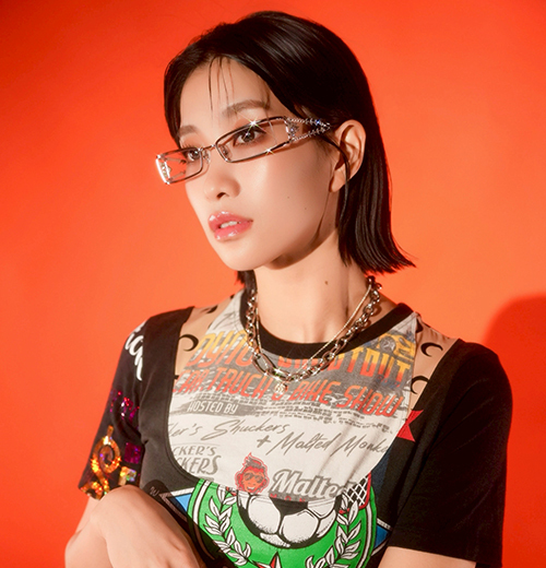 トレーナーhitomiの画像